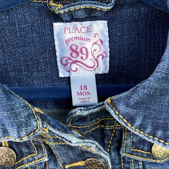 Place: Girl’s 18 months Jean jacket with appliqués. - Picture 6 of 8